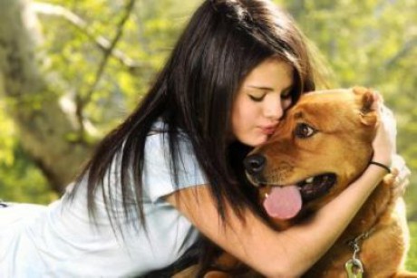 selena-gomez-s-velkym-psom